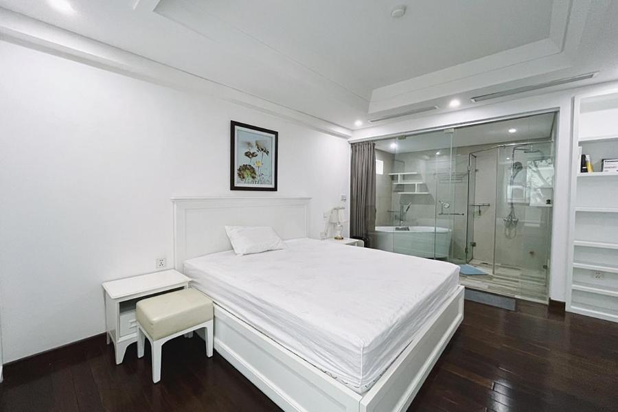 8 - Luxury Apartment, Open View Apartment Hanoi