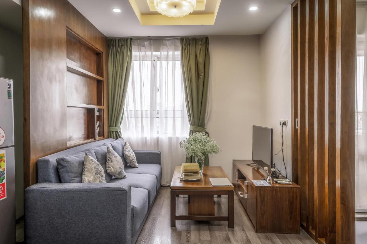 Canvas Cau Giay Apartment *