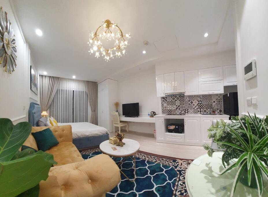 Luxury Econest - With Swimming Pool & Gym Apartment