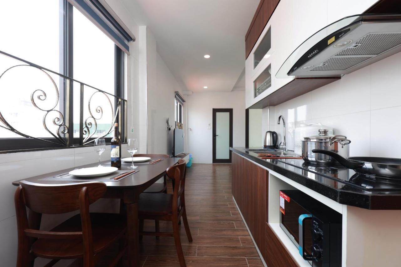 Cozy Sunside Balcony Westlake * Hanoi