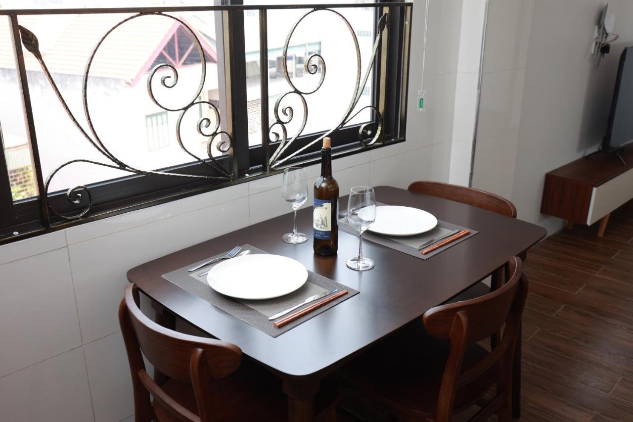 Cozy Sunside Balcony Westlake * Hanoi