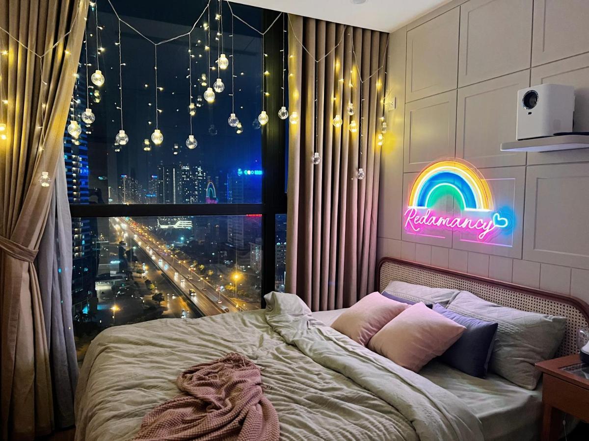 Cindy Vinhomes Skylake *