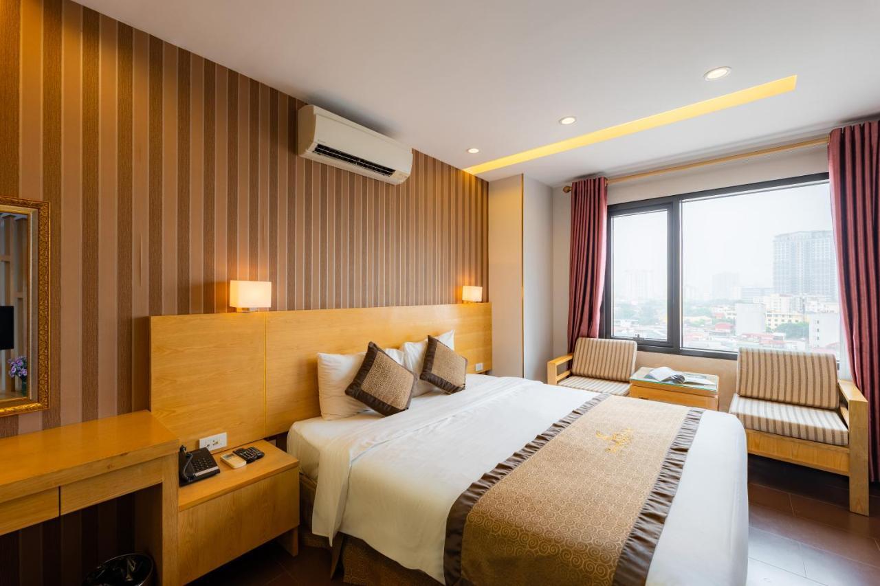 Riverside Hotel