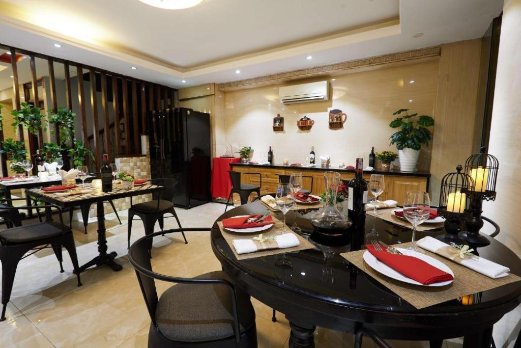 B&B Hanoi Hotel