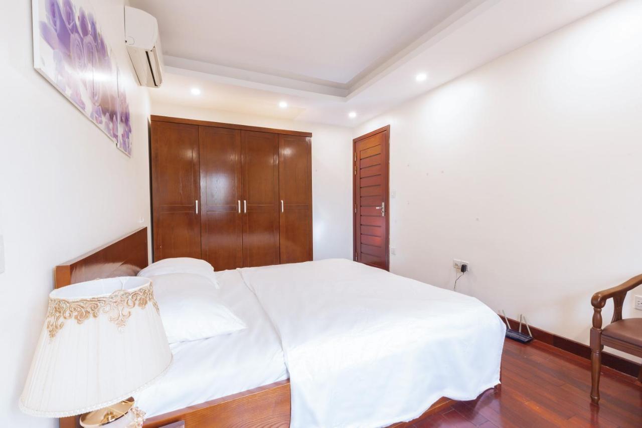 Nine Housing Truc Bach * Hanoi