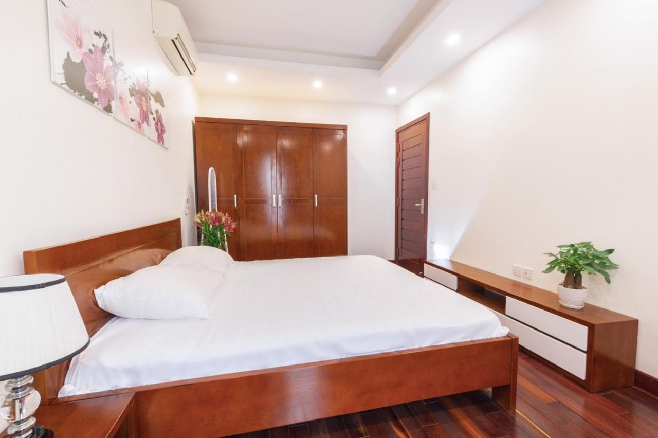 Nine Housing Truc Bach * Hanoi