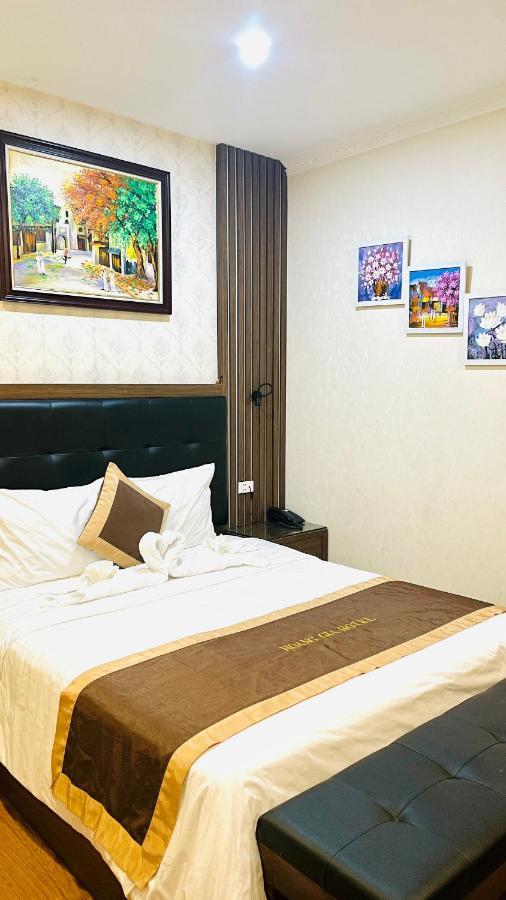 Khách sạn Hoang Gia