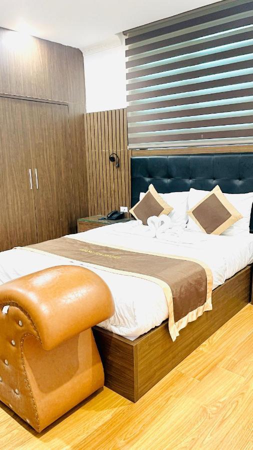 Hoang Gia Khách sạn *