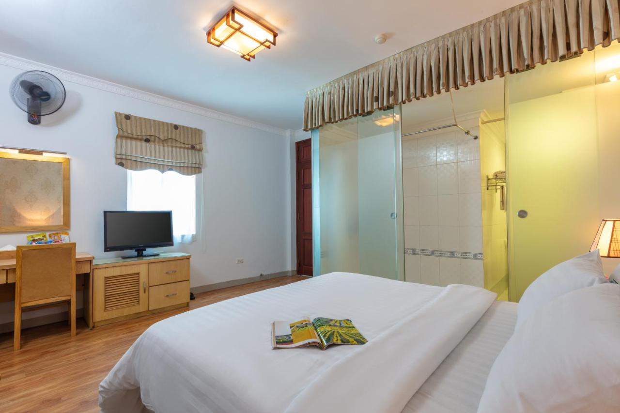 Blau 3* Hanoi