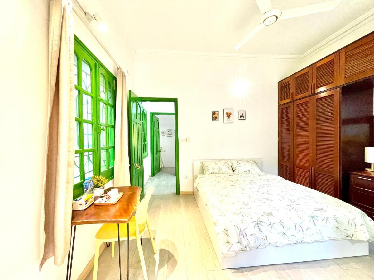Vitamin West Aparthotel *