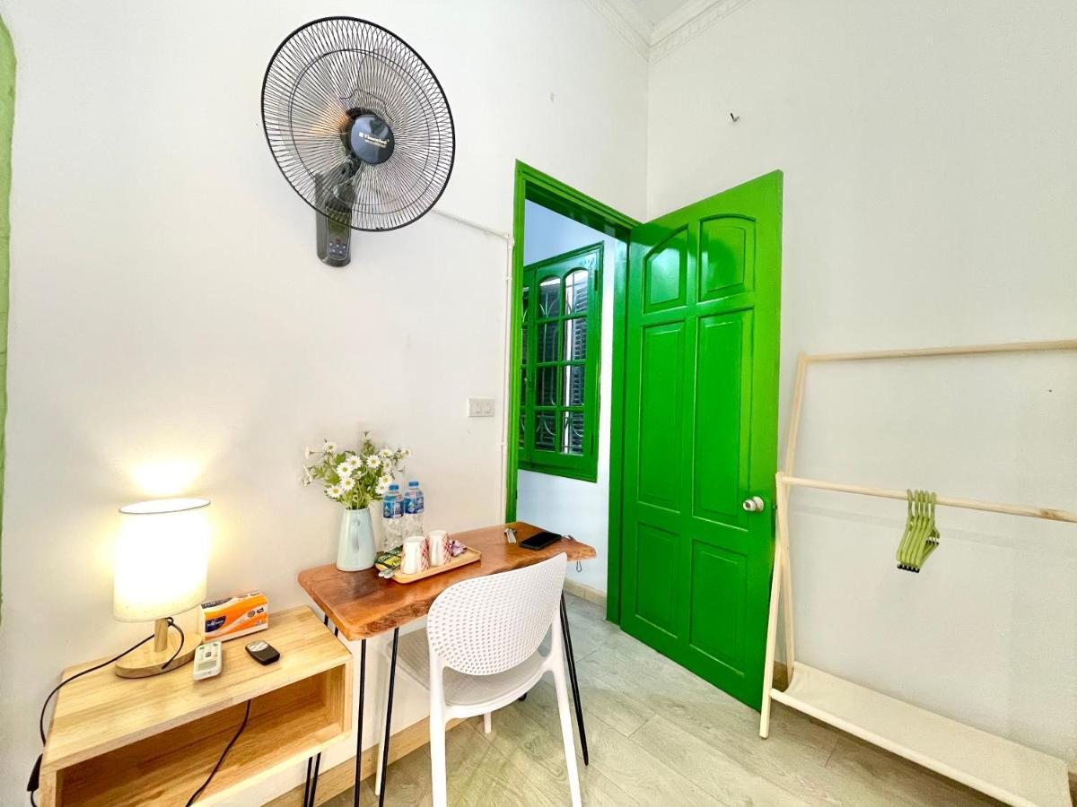 Vitamin West Aparthotel