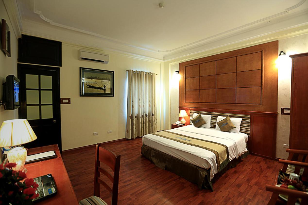 Moon View - 65 Cua Bac - By Bay Luxury Hotel