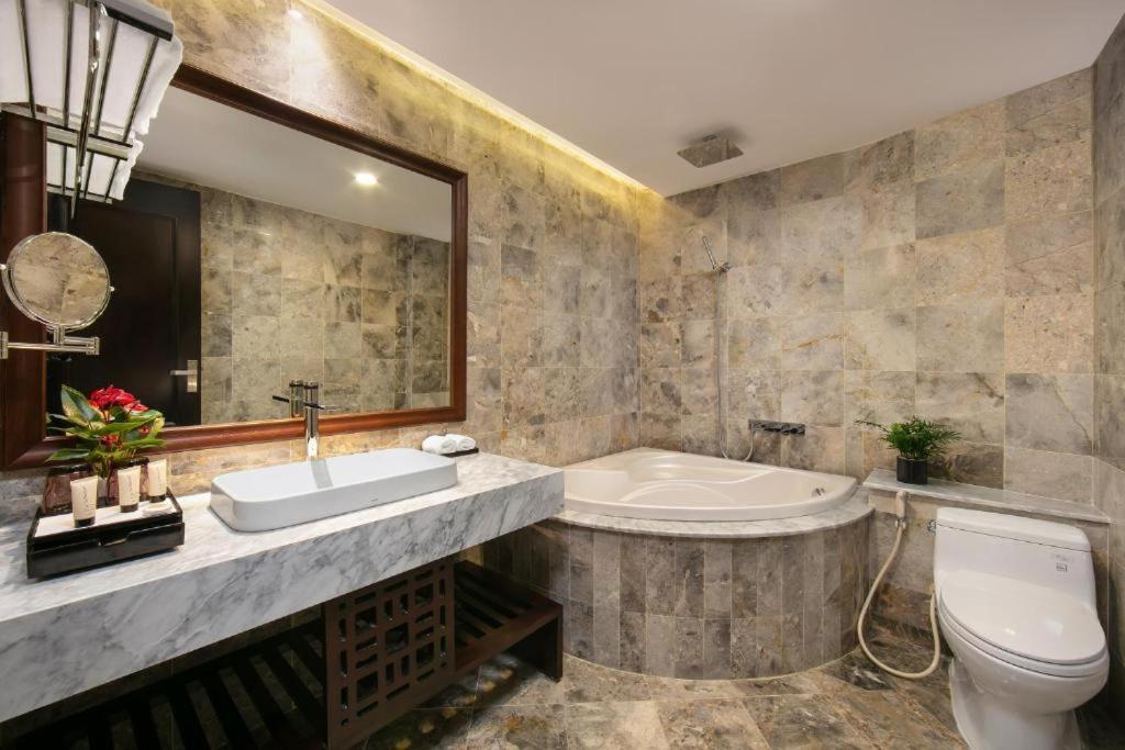 Sen Grand & - By Bay Luxury Hotel 4*