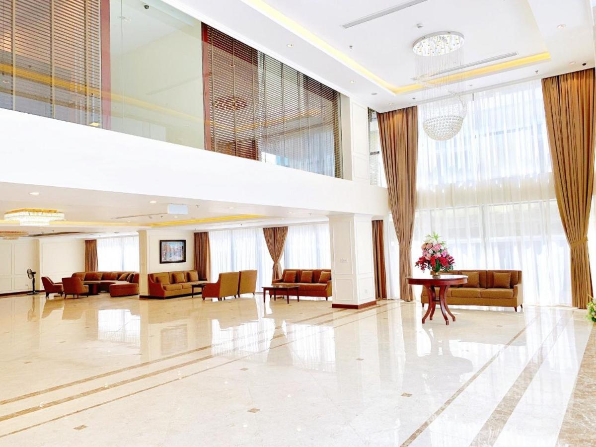Cau Giay Hotel - By Bay Luxury Khách sạn Hà Nội