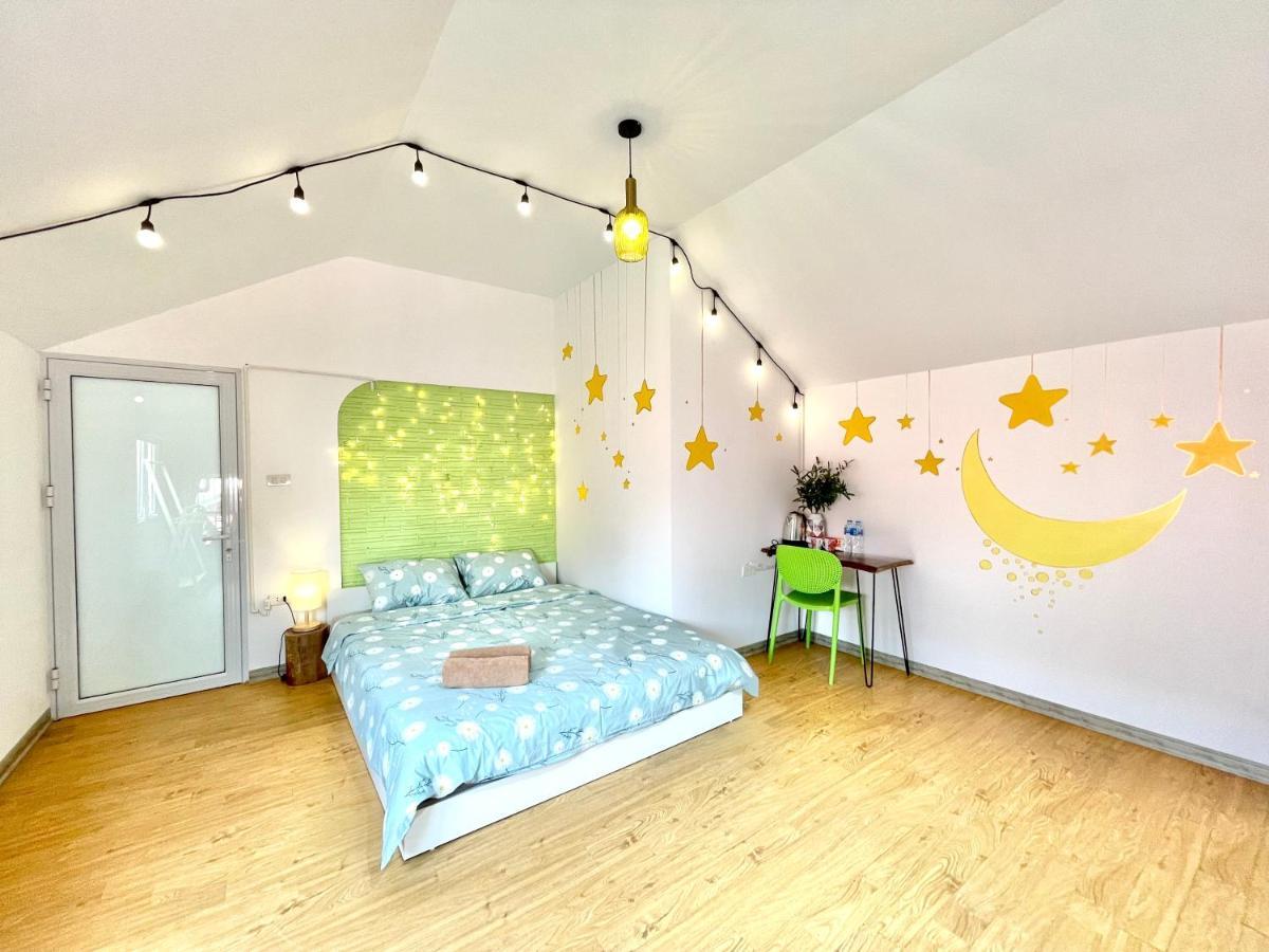 Vitamin West Aparthotel