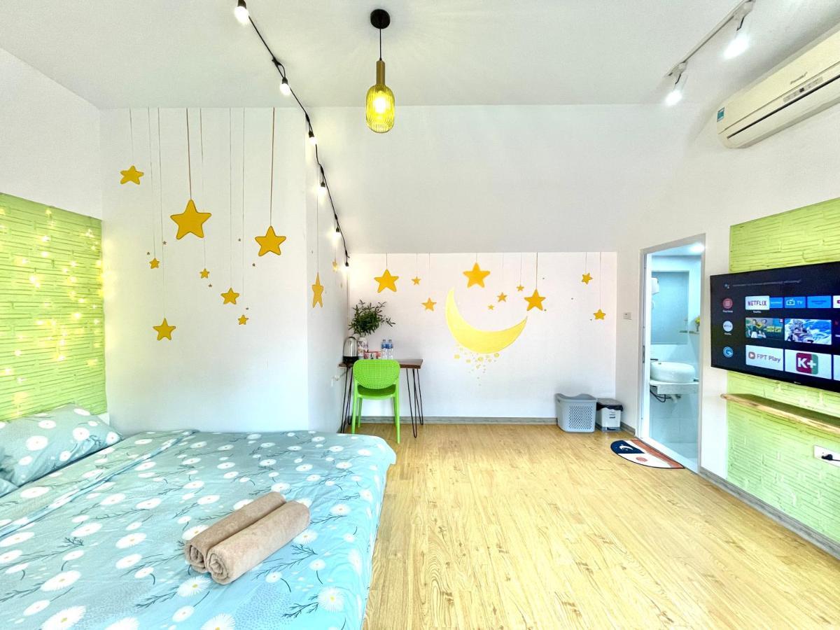 Vitamin West Aparthotel