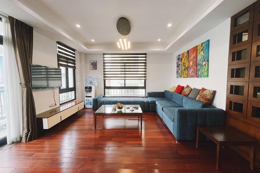 8 - Luxury Apartment, Open View