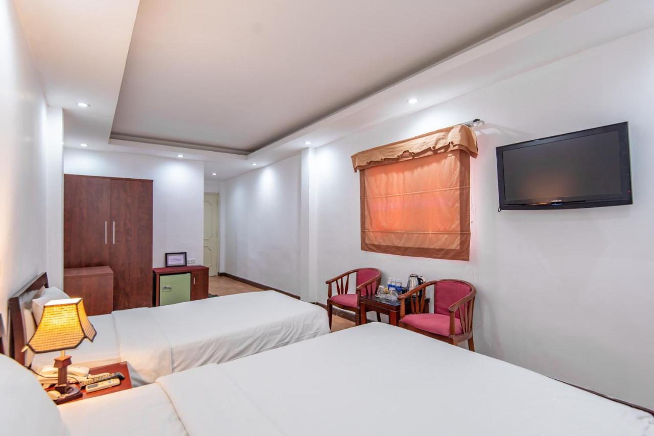Hotel Rendezvous &