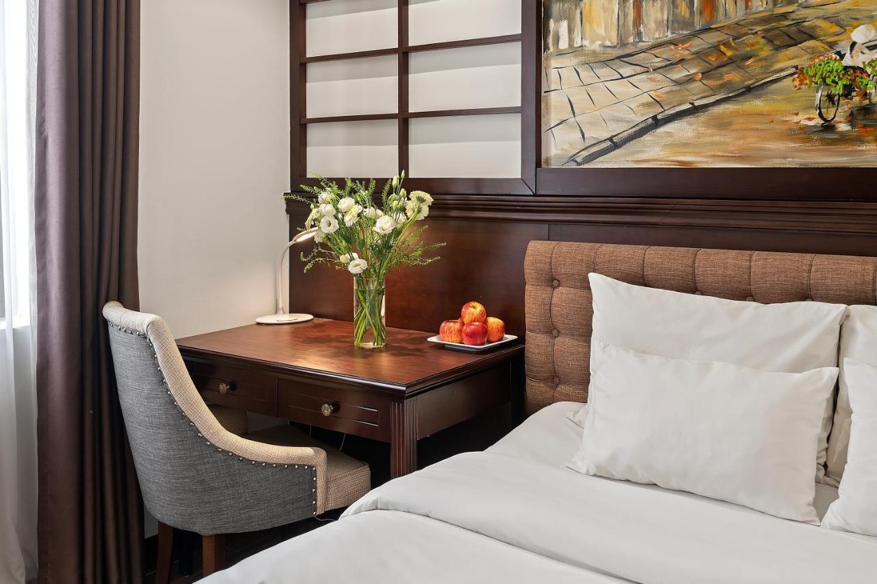 Hotel 22land & Hanoi