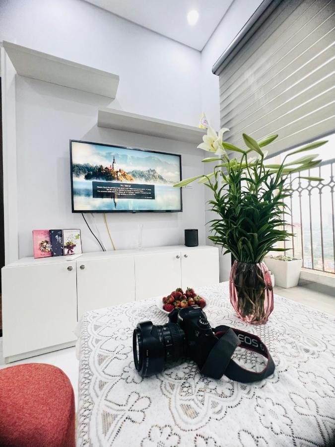 Apartment West - Eldorado Ho Tay *