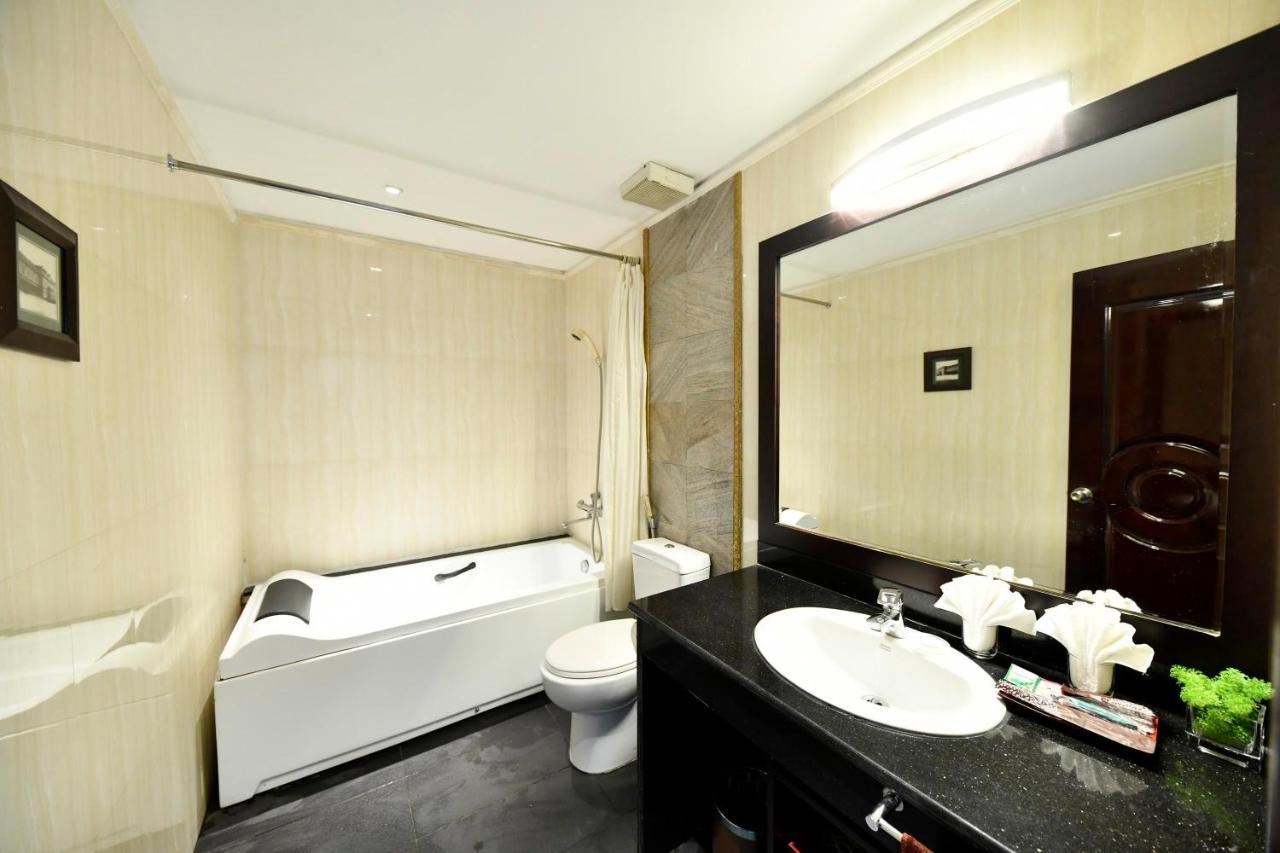 Traveller House Hotel *