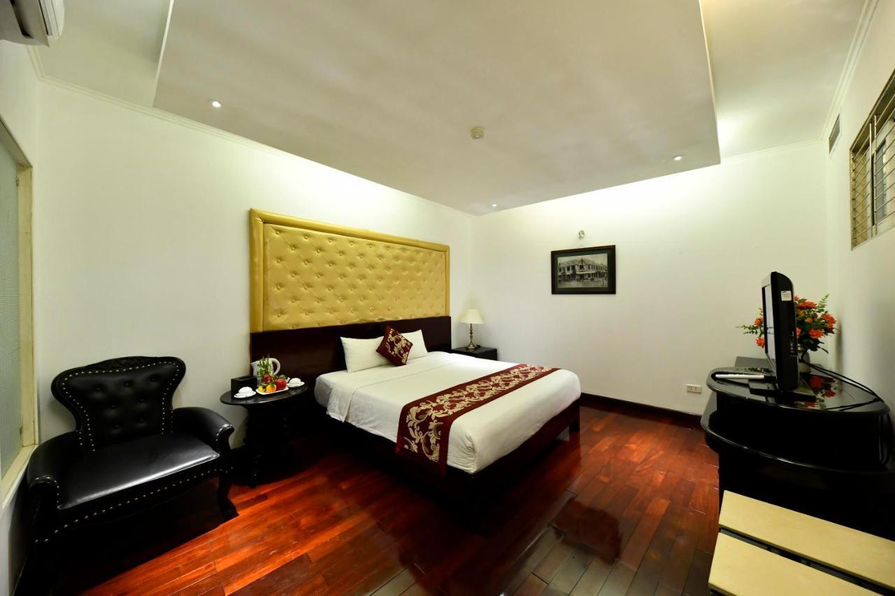 Traveller House Hotel