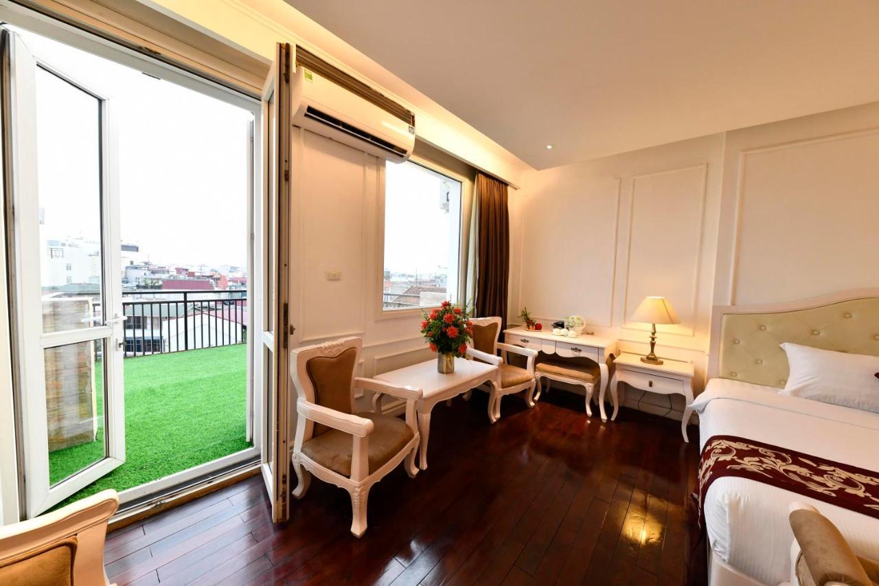 Traveller House *