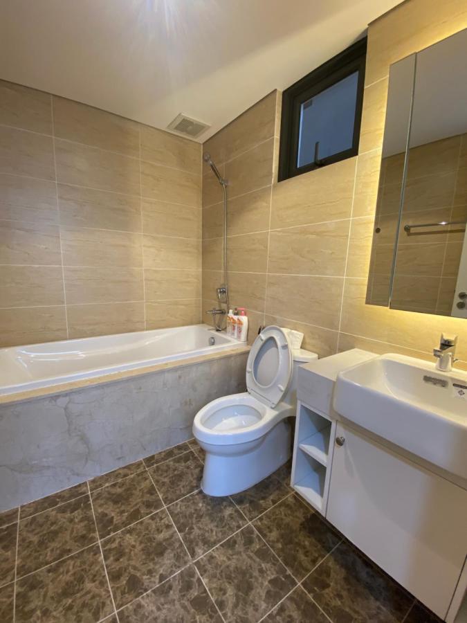 Apartment Ho Dich Vu Theo Gio Dcapitale Hanoi