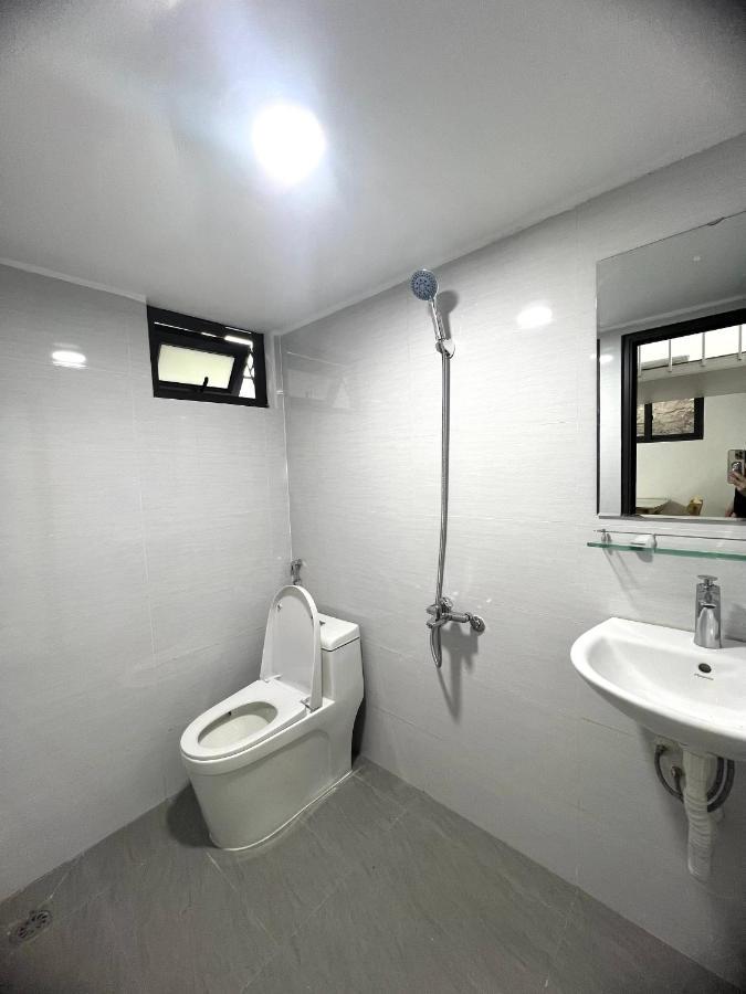 Era Khuc Thua Du Khách sạn hẻo lánh *