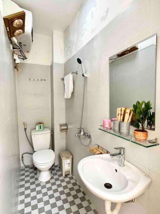 Apartment Stylish Little House • Old Quarter •hoan Kiem Lake