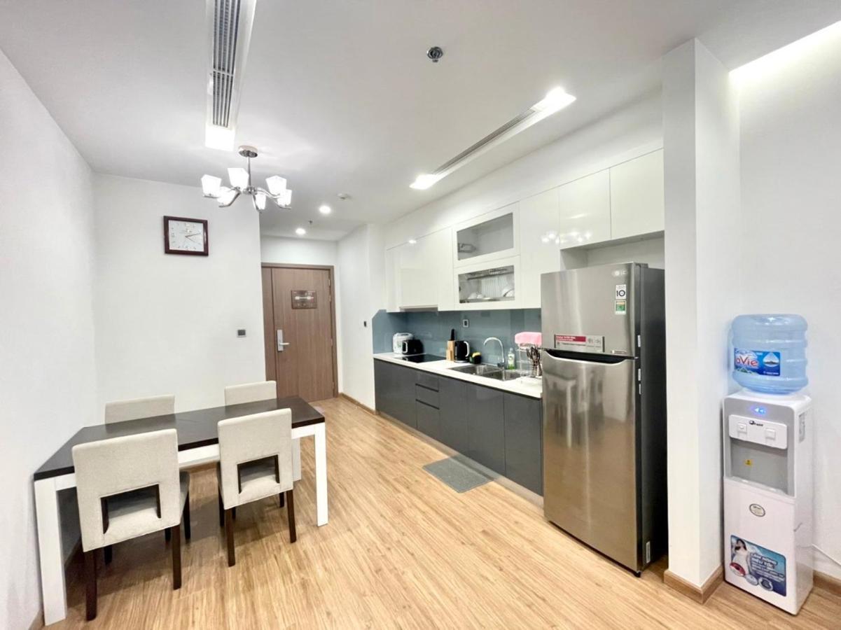 Hana Housing - Vinhomes Metropolis Apartment