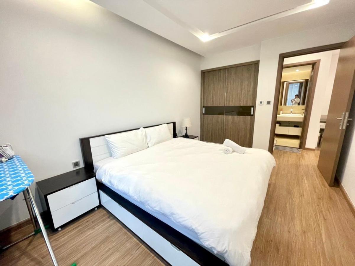Apartment Hana Housing - Vinhomes Metropolis *