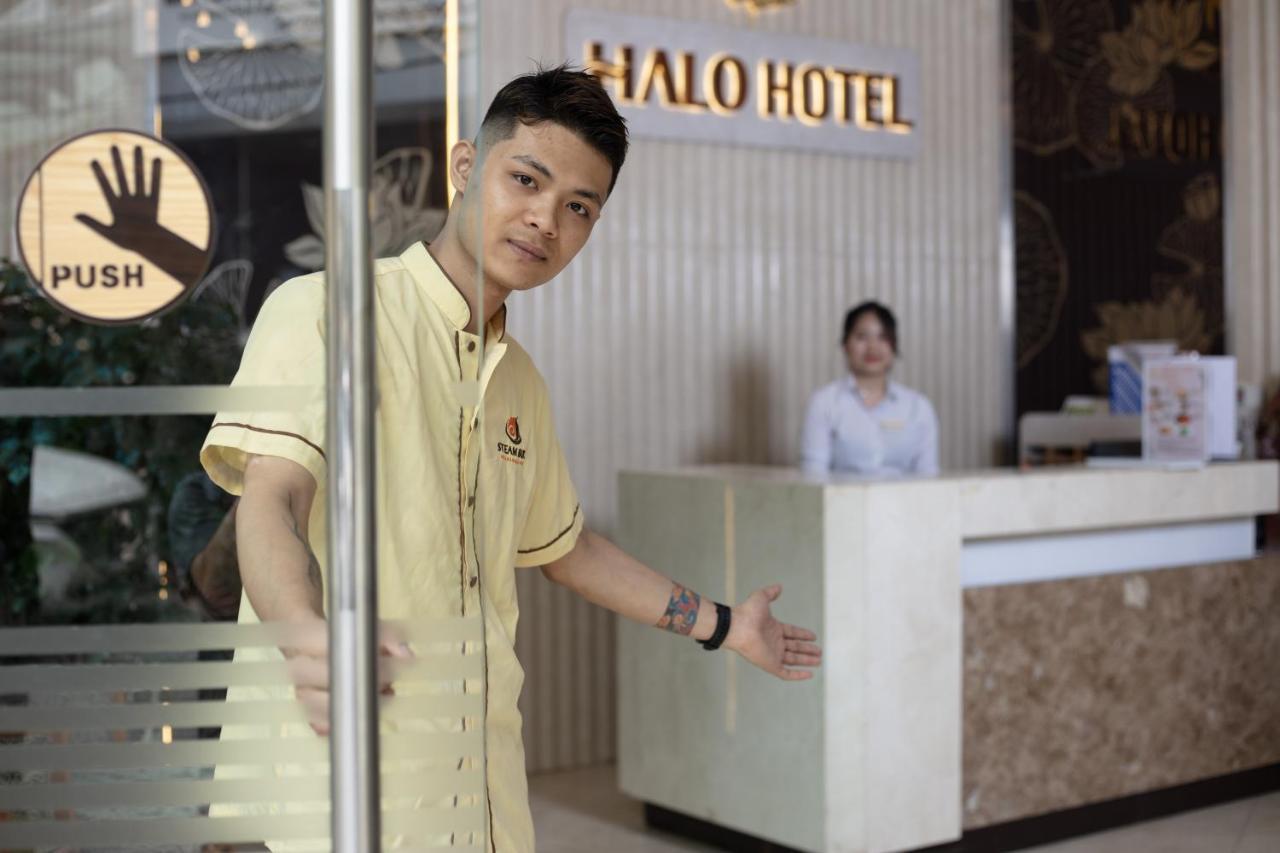 Halo Hotel