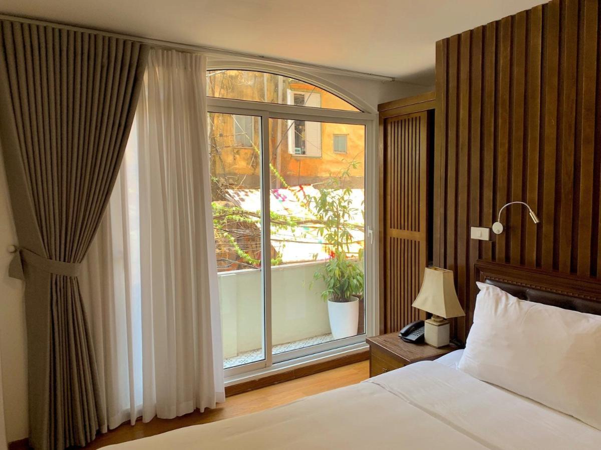 Hotel Free Airport Service Deals W Singita Classy Boutique & Travel