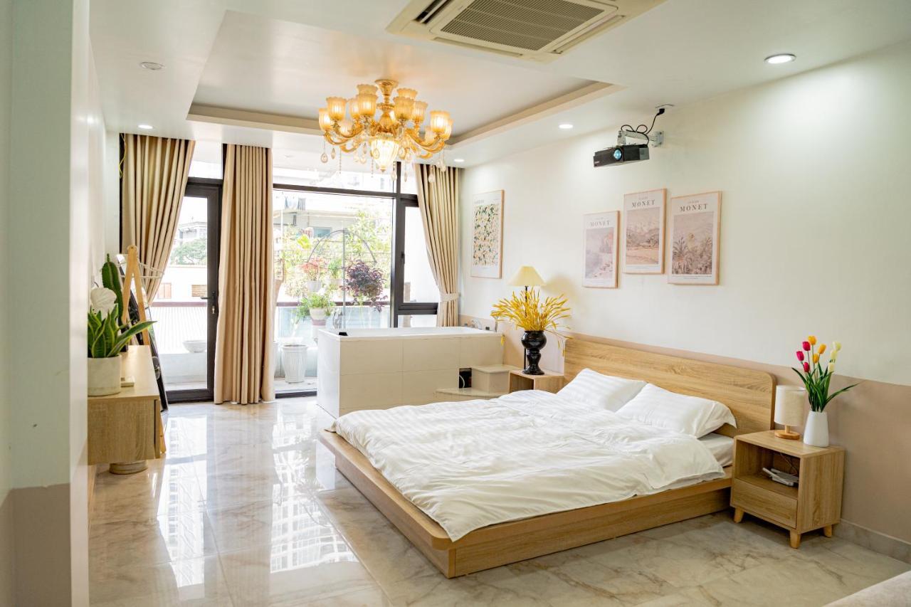 Aimeehouse - Pham Hong Thai * Hanoi