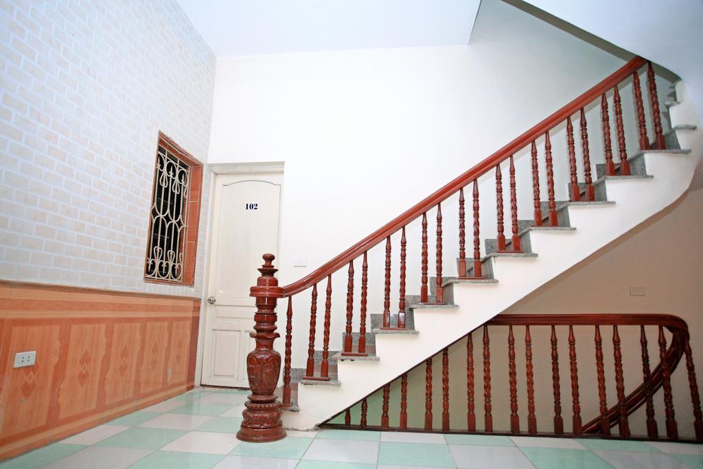 Guest house Avi Airport 2*