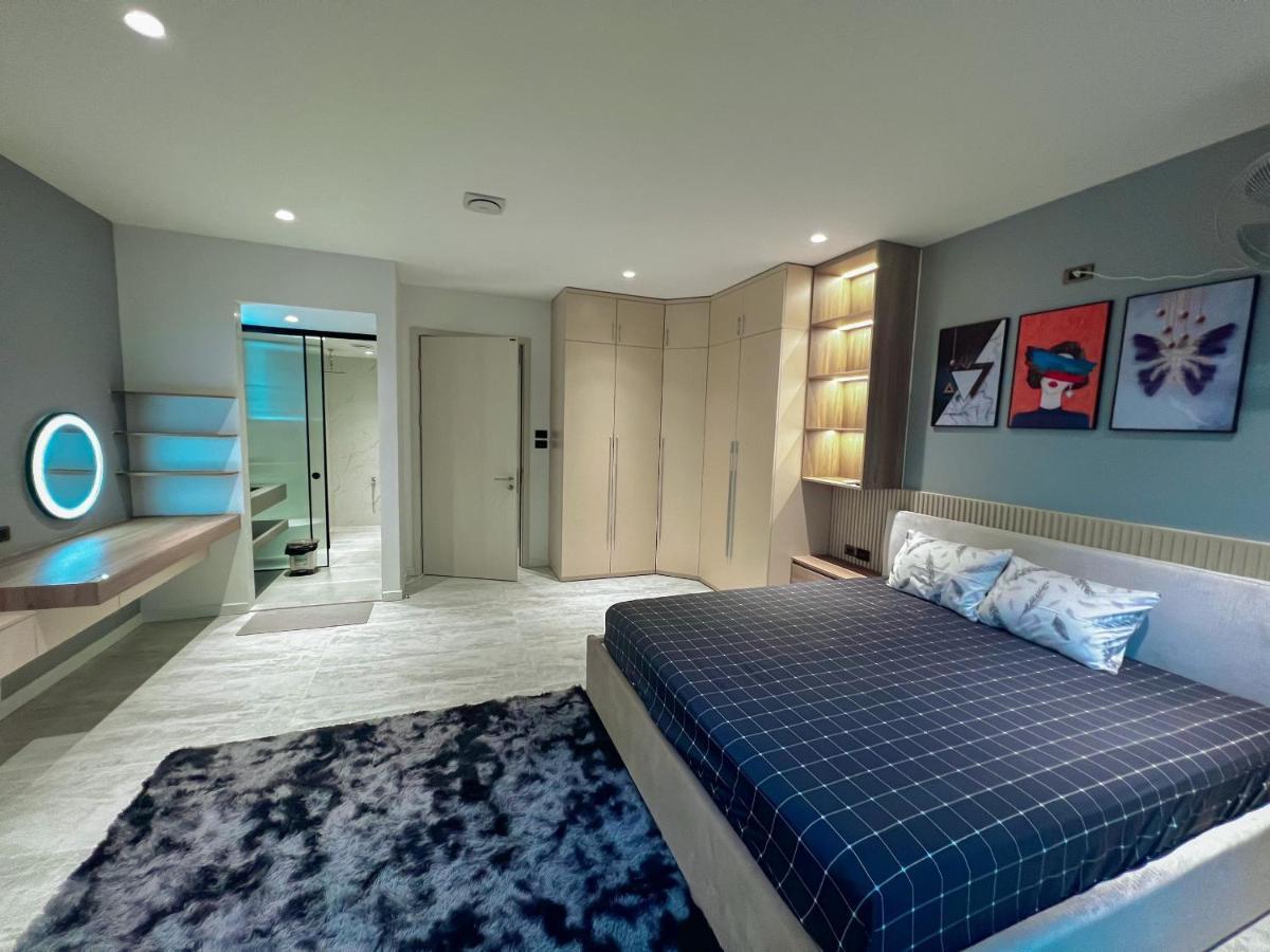 Love hotel Pearl - 102 Phao Dai Lang *