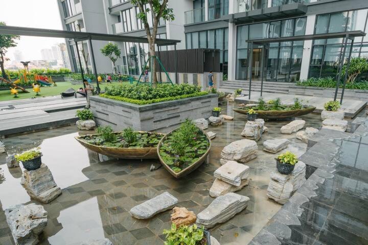 Apartment Hana Housing - Vinhomes Metropolis