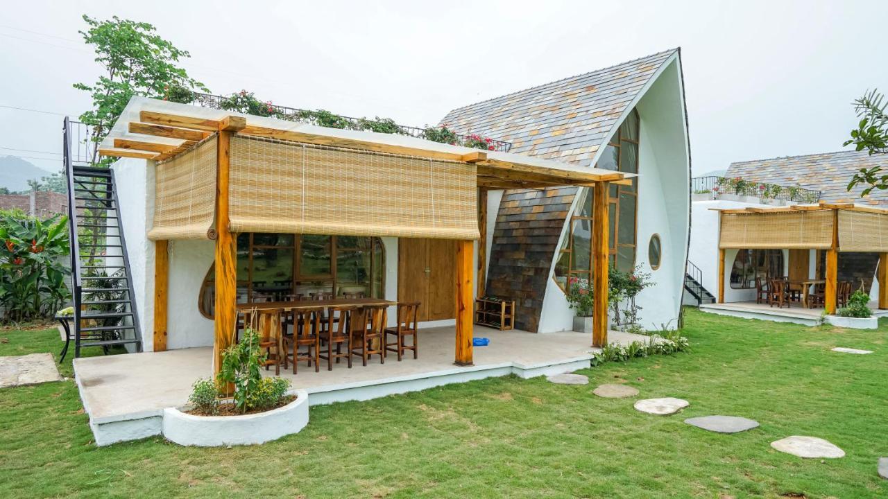 Vila Bavi Myan Maison Venuestay *