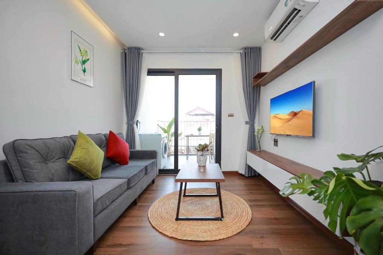 Sweethome 121 Yen Phu Westlake * Hanoi