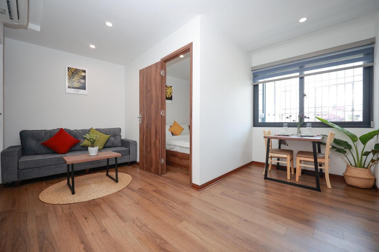 Sweethome 121 Yen Phu Westlake * Hanoi