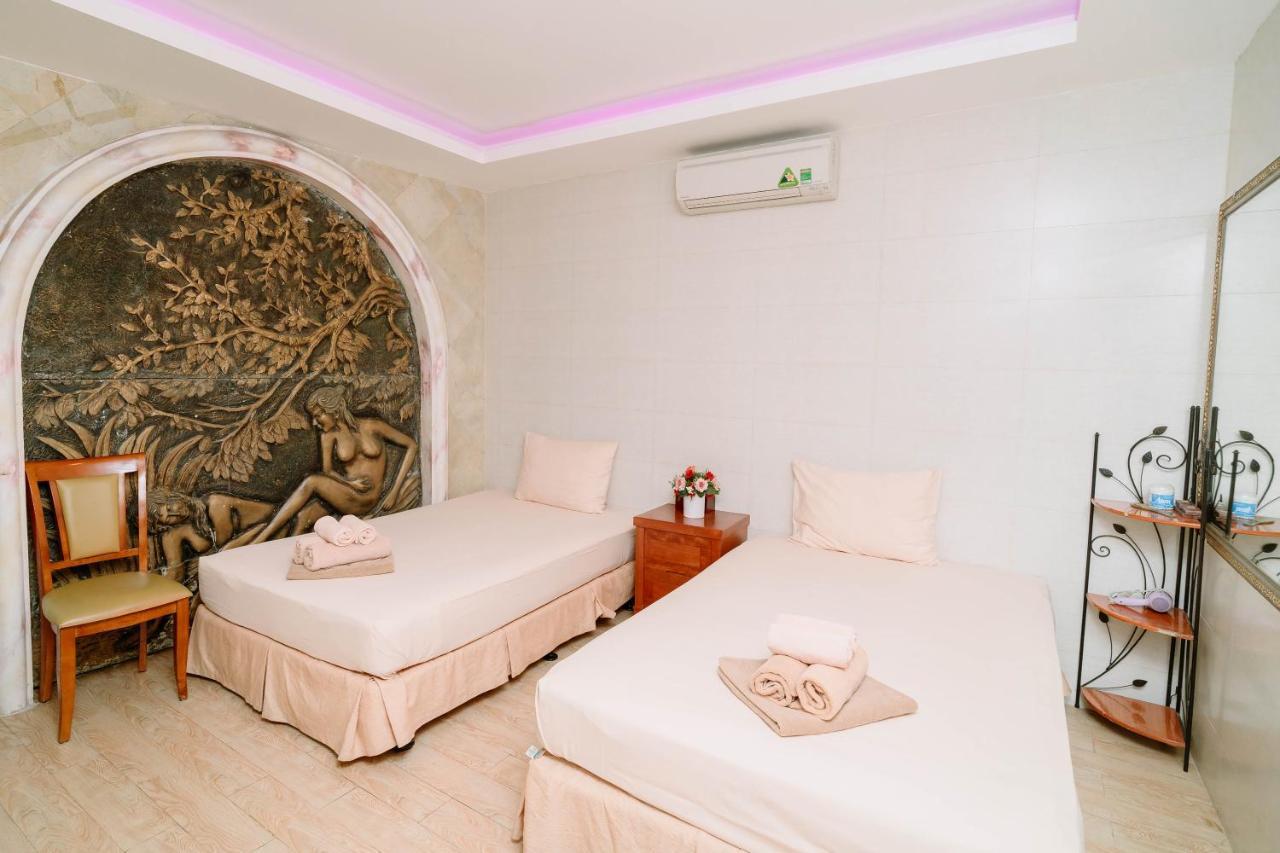 A25 Luxury Hotel 4*