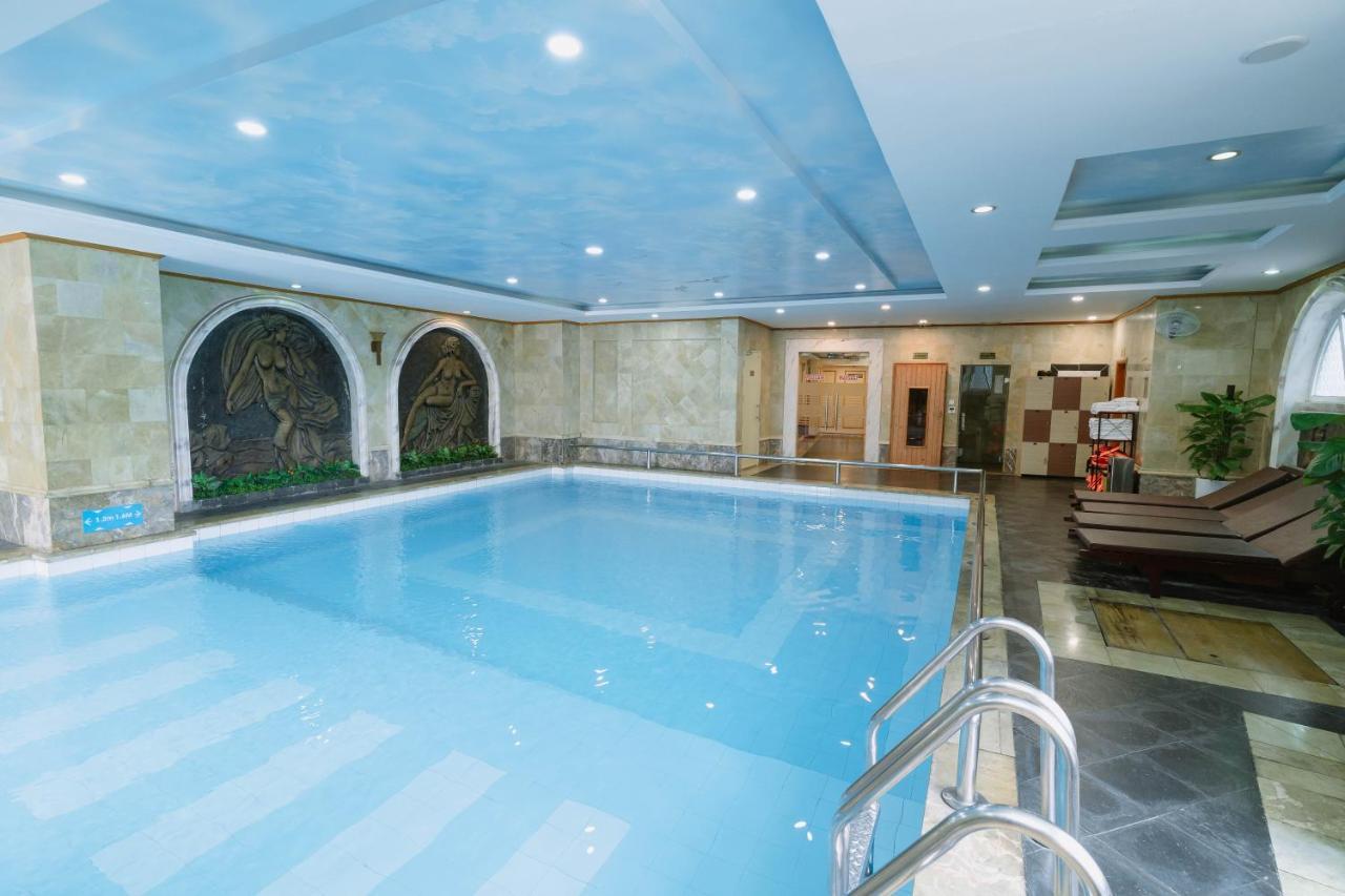 A25 Luxury Hotel