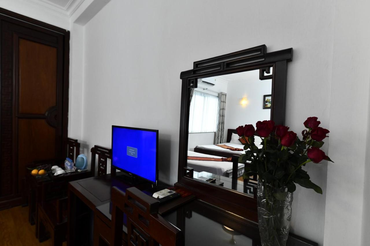 Phoenix Legend & Travel Hotel