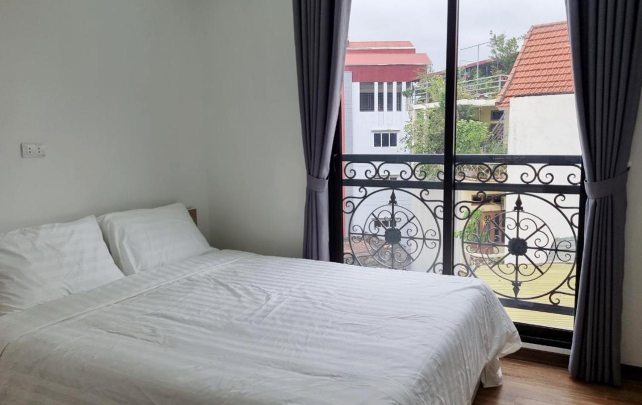 Era Long Quan * Hanoi