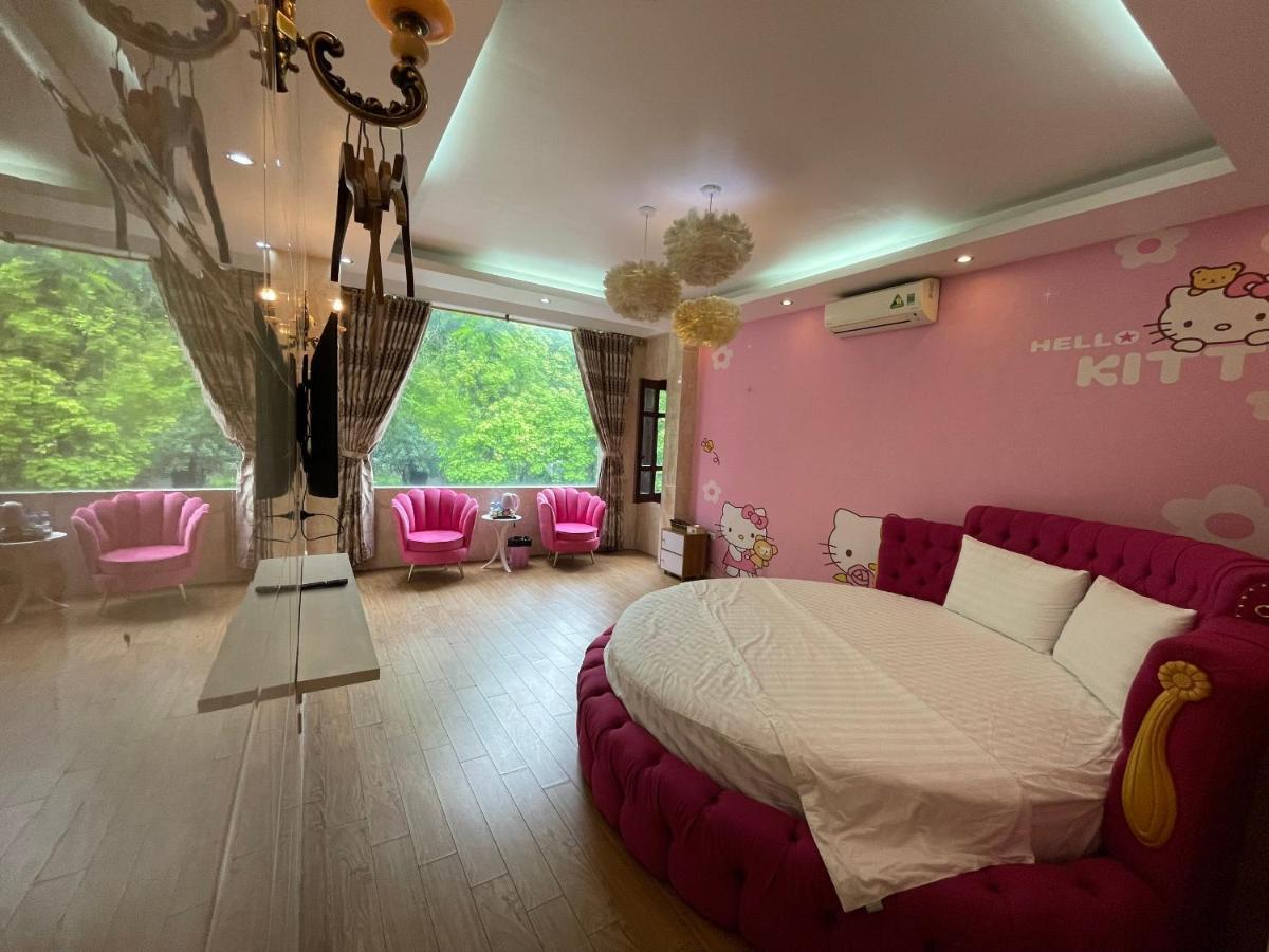 Mina House