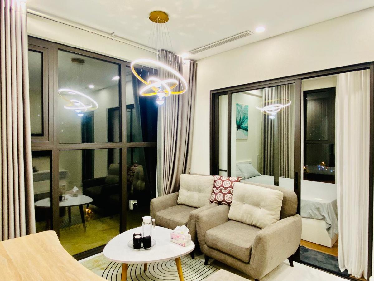 Harmony- 1br Cool View Ho Tay Apartment Hanoi