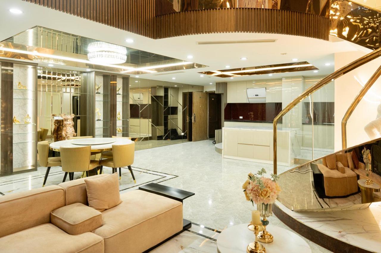 Royal Penhouse Duplex Nguyen Xien * Hanói