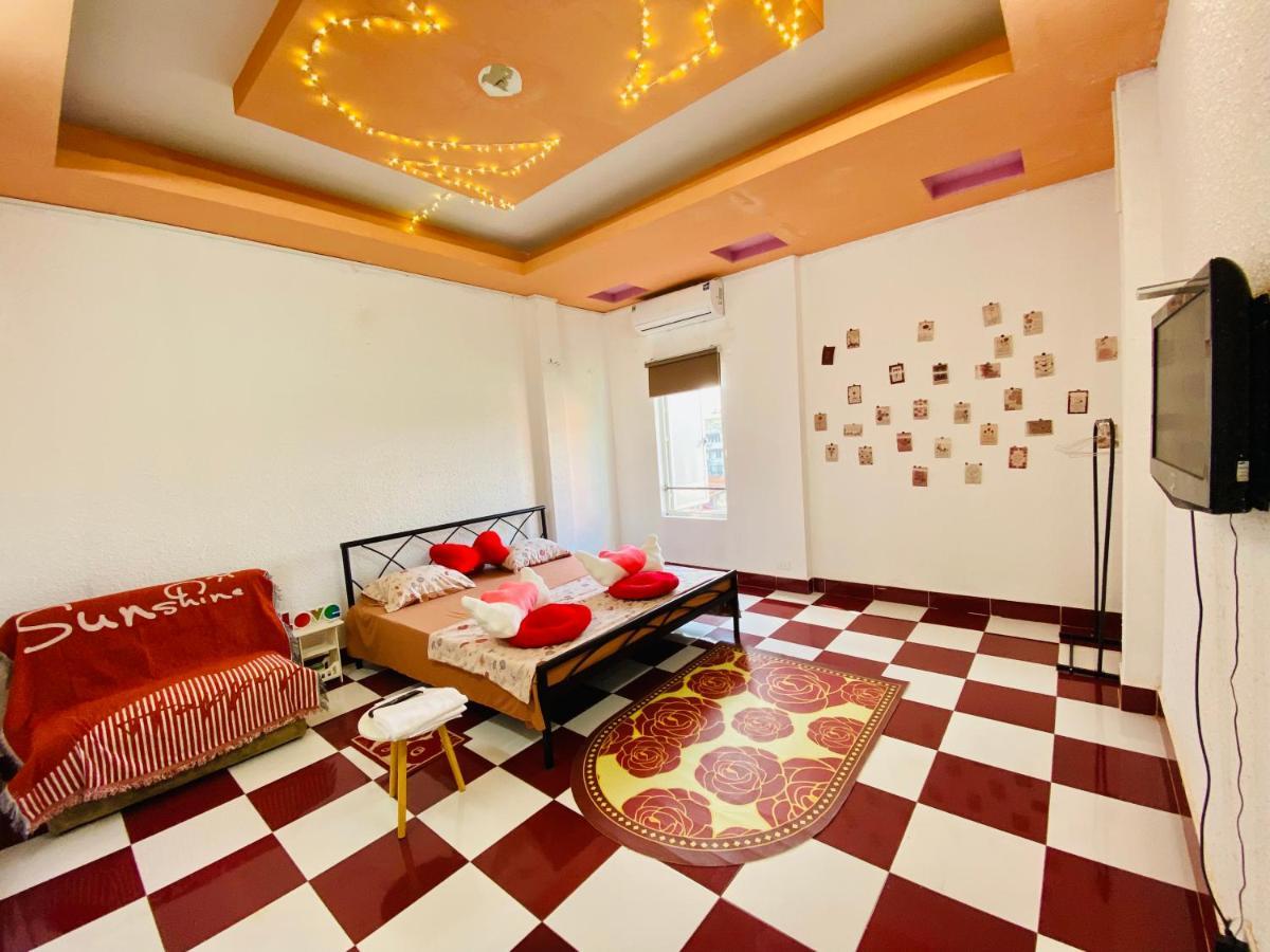 Dnut's House Hanoi