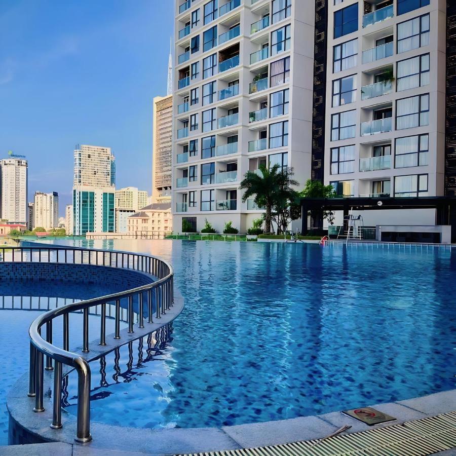 Apartment Vinhomes Sky - Feria Homes *